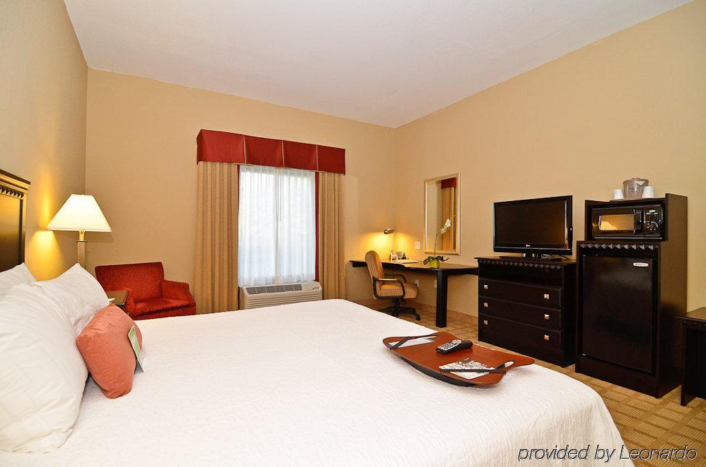 Hampton Inn Dade City - Zephyr Hills Room photo